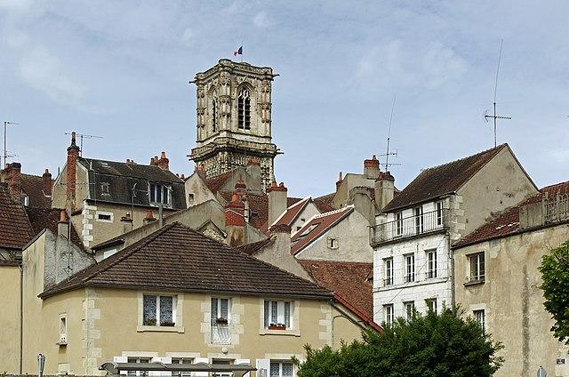 Clamecy - Immobilier - CENTURY 21 Agence Ducreux - Le clocher tour de l'église Saint-Martin.