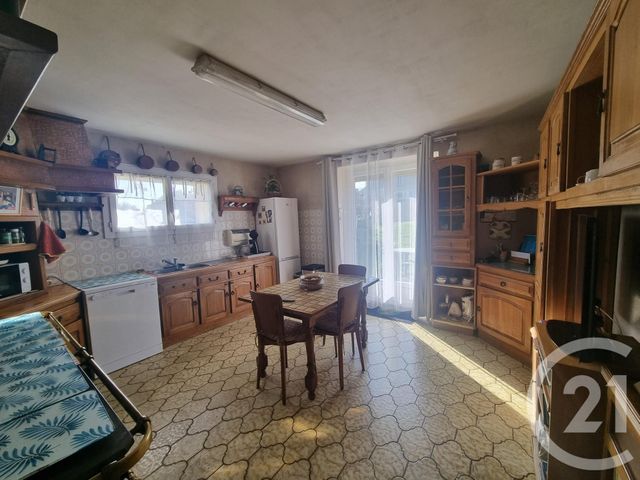 maison à vendre - 6 pièces - 185.0 m2 - MARIGNY SUR YONNE - 58 - BOURGOGNE - Century 21 Agence Ducreux