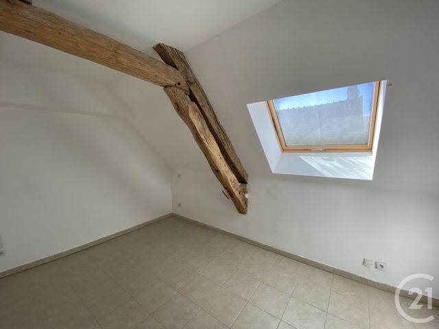 Appartement F4 à louer - 4 pièces - 73.0 m2 - BILLY SUR OISY - 58 - BOURGOGNE - Century 21 Agence Ducreux