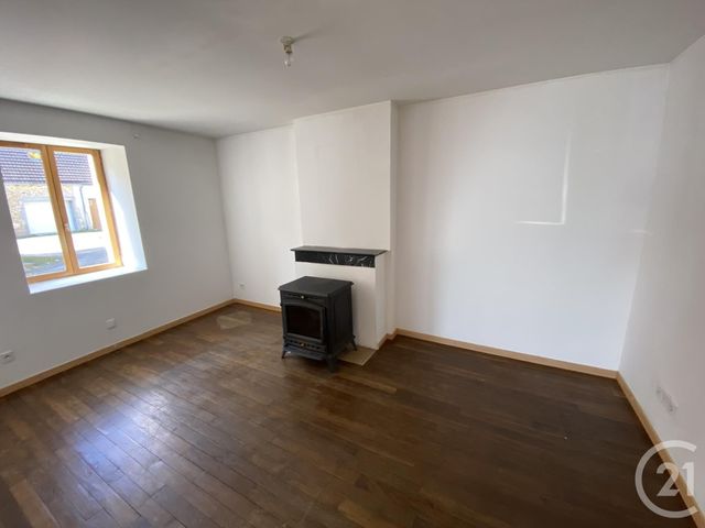 Appartement F4 à louer - 4 pièces - 73.0 m2 - BILLY SUR OISY - 58 - BOURGOGNE - Century 21 Agence Ducreux