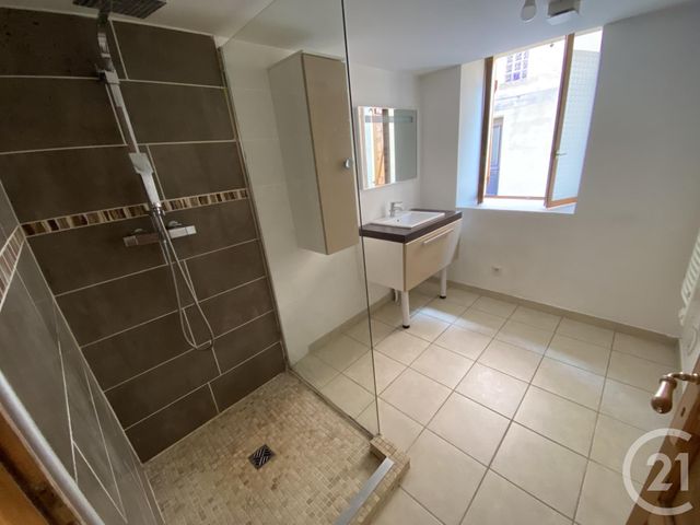 Appartement F4 à louer - 4 pièces - 73.0 m2 - BILLY SUR OISY - 58 - BOURGOGNE - Century 21 Agence Ducreux