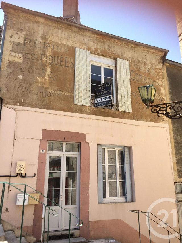 Afficher la photo en grand Appartement F2 à vendre - 5 pièces - 83.0 m2 - CLAMECY - 58 - BOURGOGNE - Century 21 Agence Ducreux