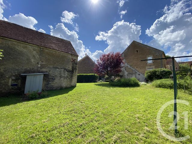 maison à vendre - 3 pièces - 157.56 m2 - CORVOL L ORGUEILLEUX - 58 - BOURGOGNE - Century 21 Agence Ducreux maison à vendre - 3 pièces - 157.56 m2 - CORVOL L ORGUEILLEUX - 58 - BOURGOGNE - Century 21 Agence Ducreux