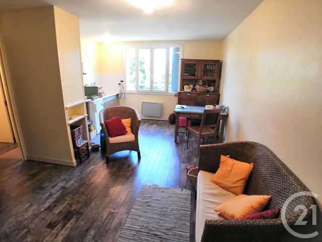 maison à vendre - 6 pièces - 111.9 m2 - CRAIN - 89 - BOURGOGNE - Century 21 Agence Ducreux maison à vendre - 6 pièces - 111.9 m2 - CRAIN - 89 - BOURGOGNE - Century 21 Agence Ducreux