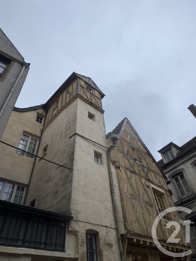 Appartement F2 à vendre - 2 pièces - 56.0 m2 - CLAMECY - 58 - BOURGOGNE - Century 21 Agence Ducreux