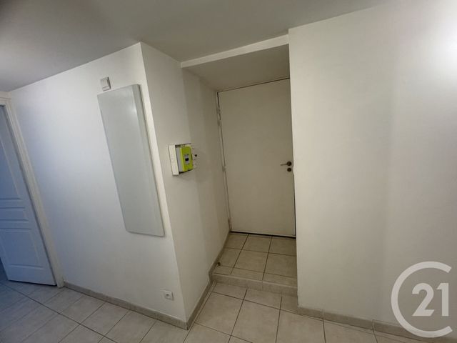 Appartement F2 à vendre - 2 pièces - 56.0 m2 - CLAMECY - 58 - BOURGOGNE - Century 21 Agence Ducreux