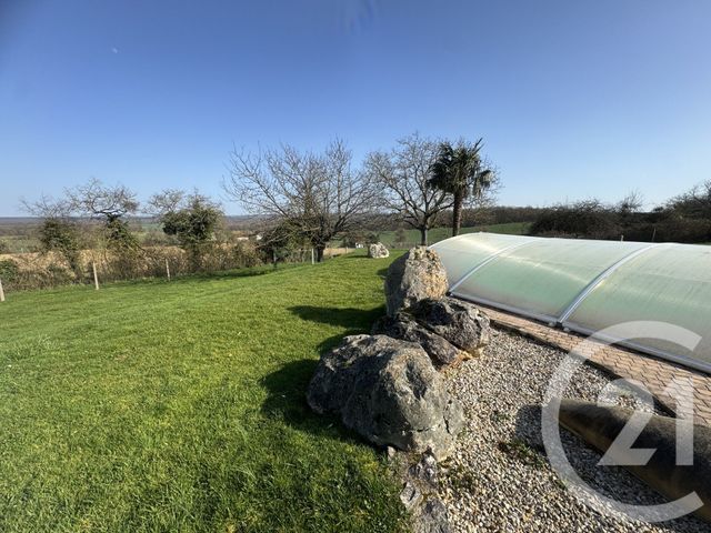 maison à vendre - 7 pièces - 158.3 m2 - ST PIERRE DU MONT - 58 - BOURGOGNE - Century 21 Agence Ducreux