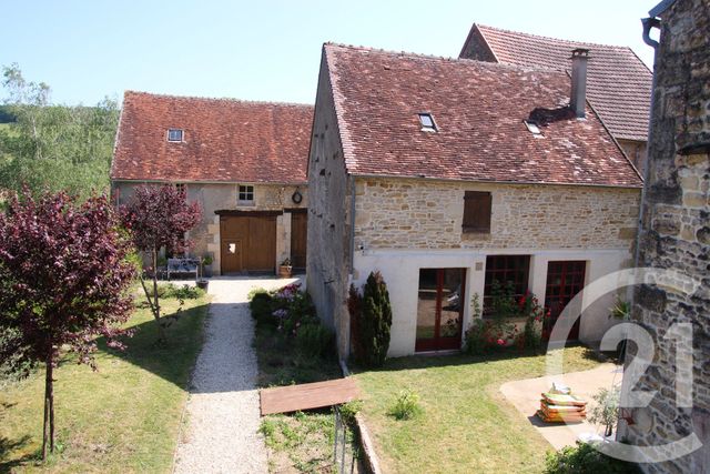 maison à vendre - 25 pièces - 431.2 m2 - CHATEAUNEUF VAL DE BARGIS - 58 - BOURGOGNE - Century 21 Agence Ducreux