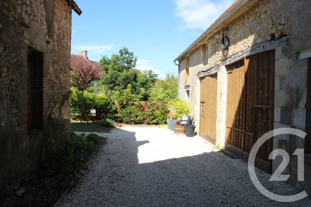 maison à vendre - 25 pièces - 431.2 m2 - CHATEAUNEUF VAL DE BARGIS - 58 - BOURGOGNE - Century 21 Agence Ducreux
