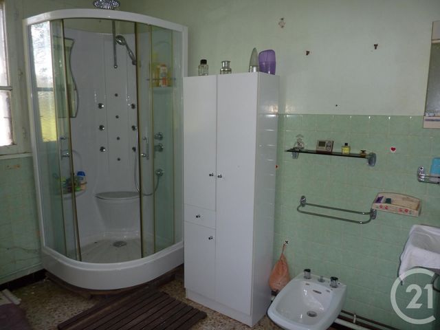 maison à vendre - 2 pièces - 82.0 m2 - CHATEAUNEUF VAL DE BARGIS - 58 - BOURGOGNE - Century 21 Agence Ducreux maison à vendre - 2 pièces - 82.0 m2 - CHATEAUNEUF VAL DE BARGIS - 58 - BOURGOGNE - Century 21 Agence Ducreux