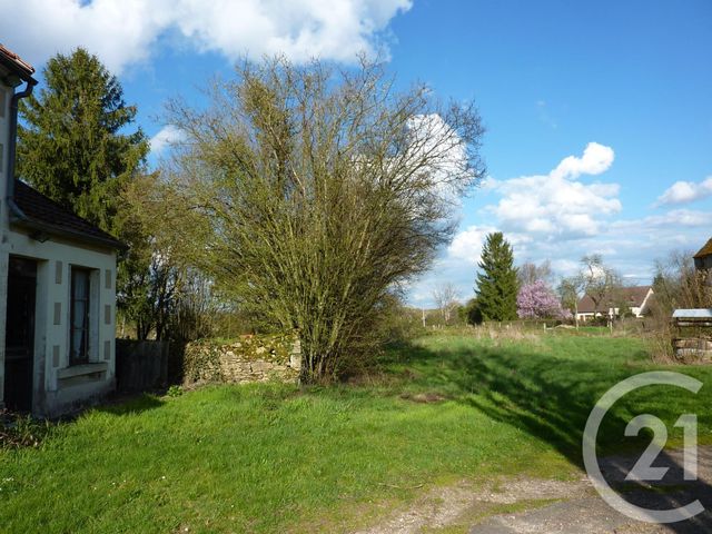 maison à vendre - 2 pièces - 82.0 m2 - CHATEAUNEUF VAL DE BARGIS - 58 - BOURGOGNE - Century 21 Agence Ducreux maison à vendre - 2 pièces - 82.0 m2 - CHATEAUNEUF VAL DE BARGIS - 58 - BOURGOGNE - Century 21 Agence Ducreux