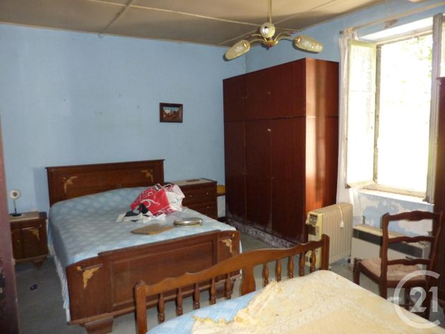 maison à vendre - 2 pièces - 82.0 m2 - CHATEAUNEUF VAL DE BARGIS - 58 - BOURGOGNE - Century 21 Agence Ducreux maison à vendre - 2 pièces - 82.0 m2 - CHATEAUNEUF VAL DE BARGIS - 58 - BOURGOGNE - Century 21 Agence Ducreux